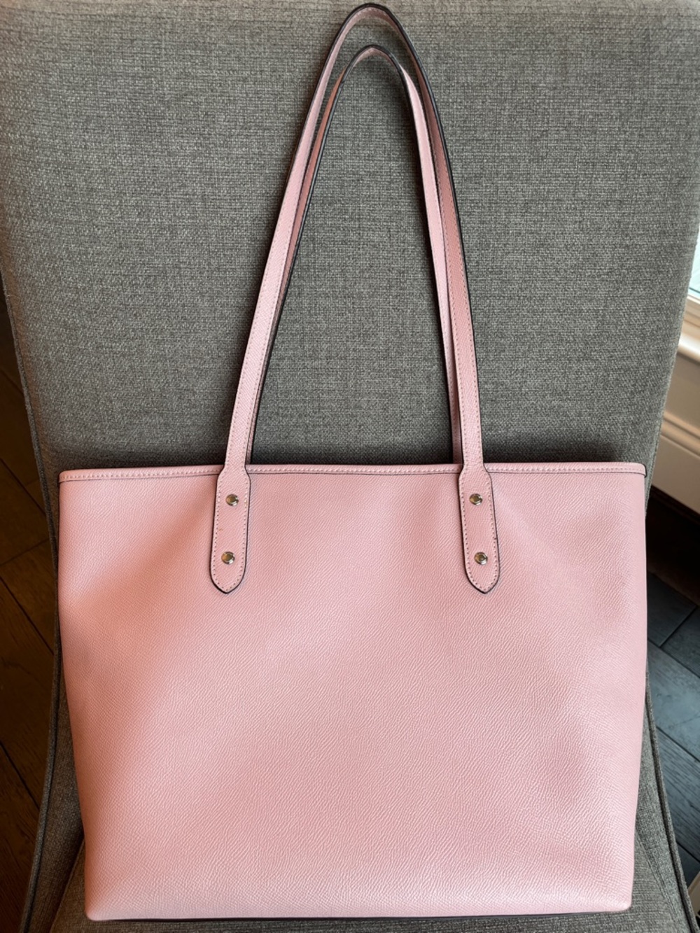 Coach Crossgrain Leather City Zip Tote  Light Pink F58846 - Picture 2 of 16